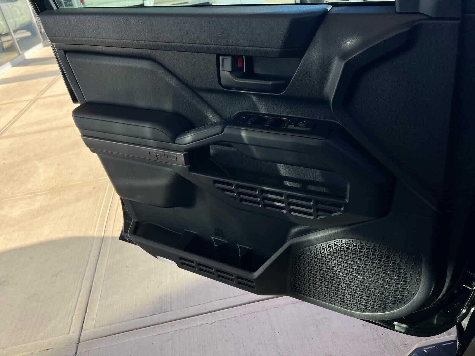 Thumbnail: 2025 Toyota 4Runner - 17