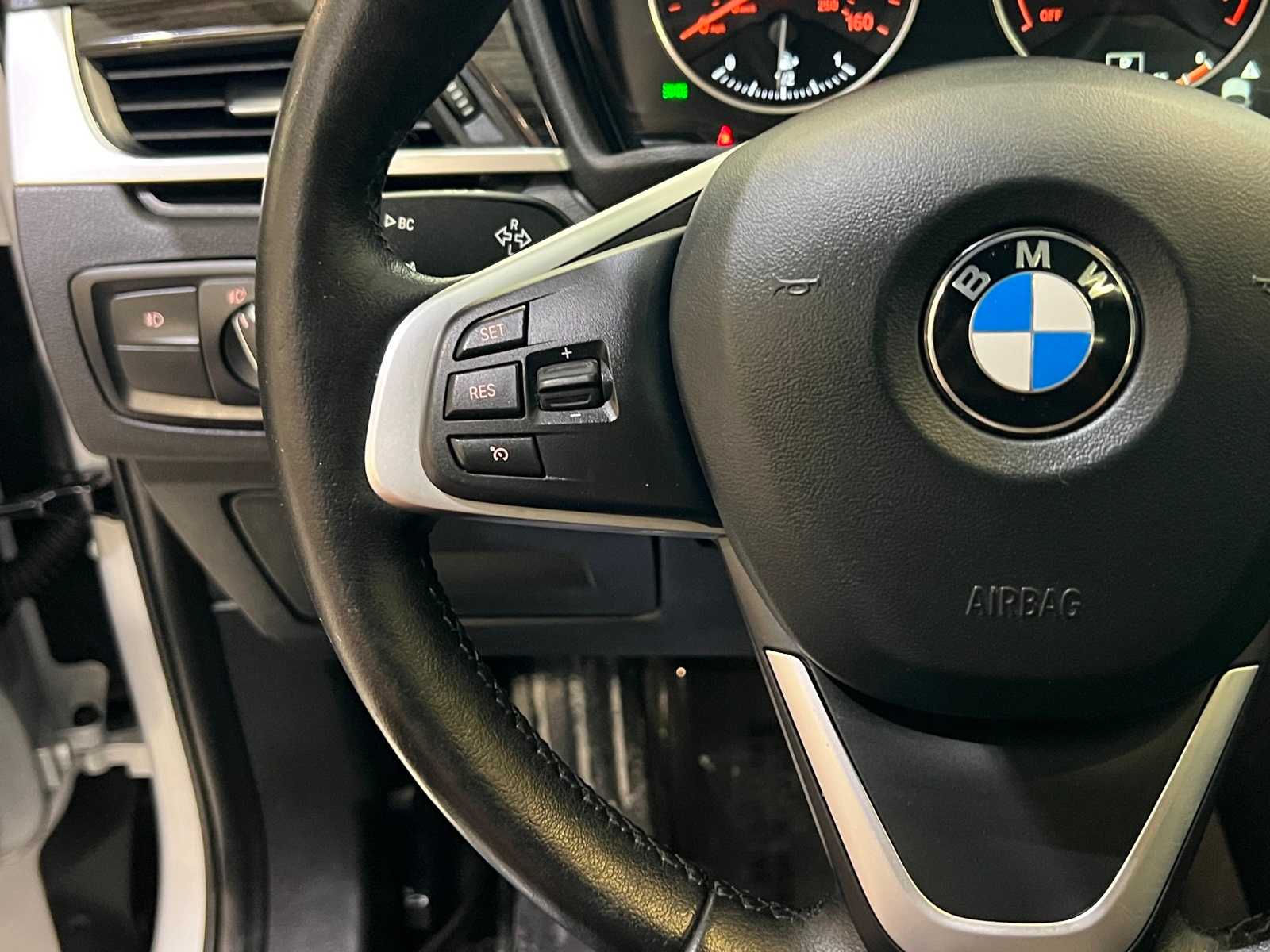 Thumbnail: 2016 BMW X1 - 22