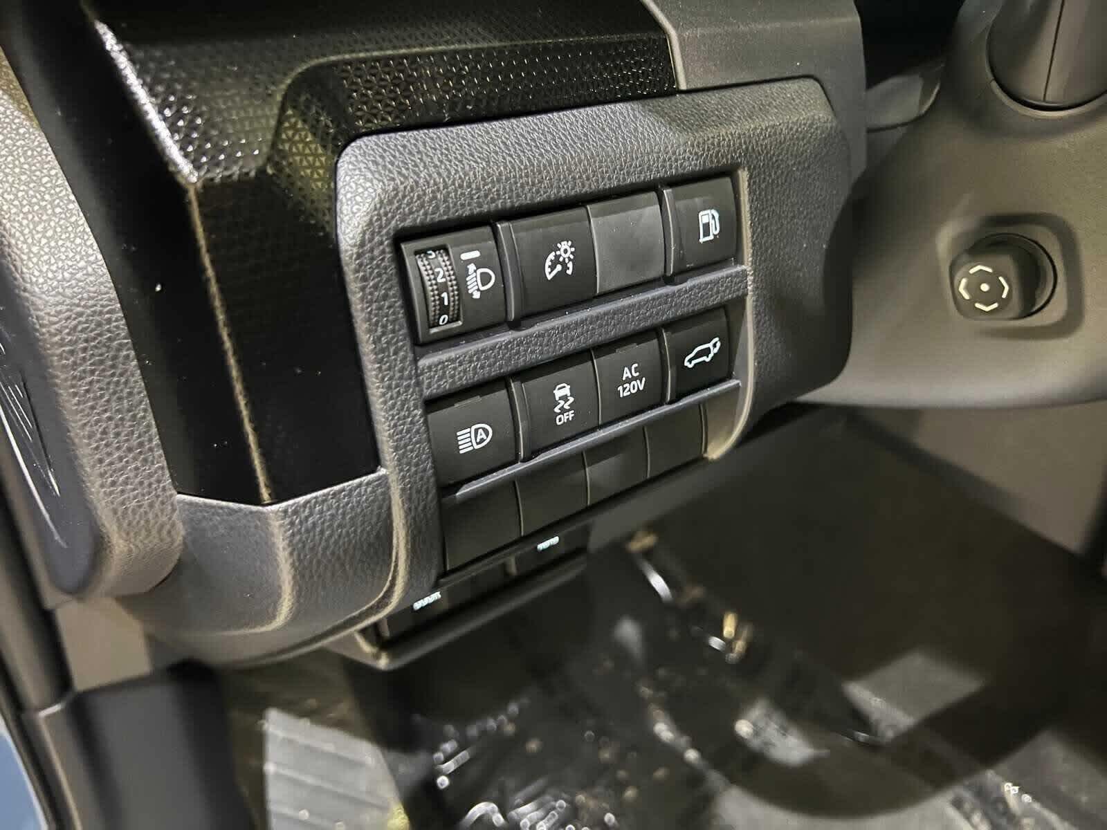 Thumbnail: 2025 Toyota 4Runner - 15