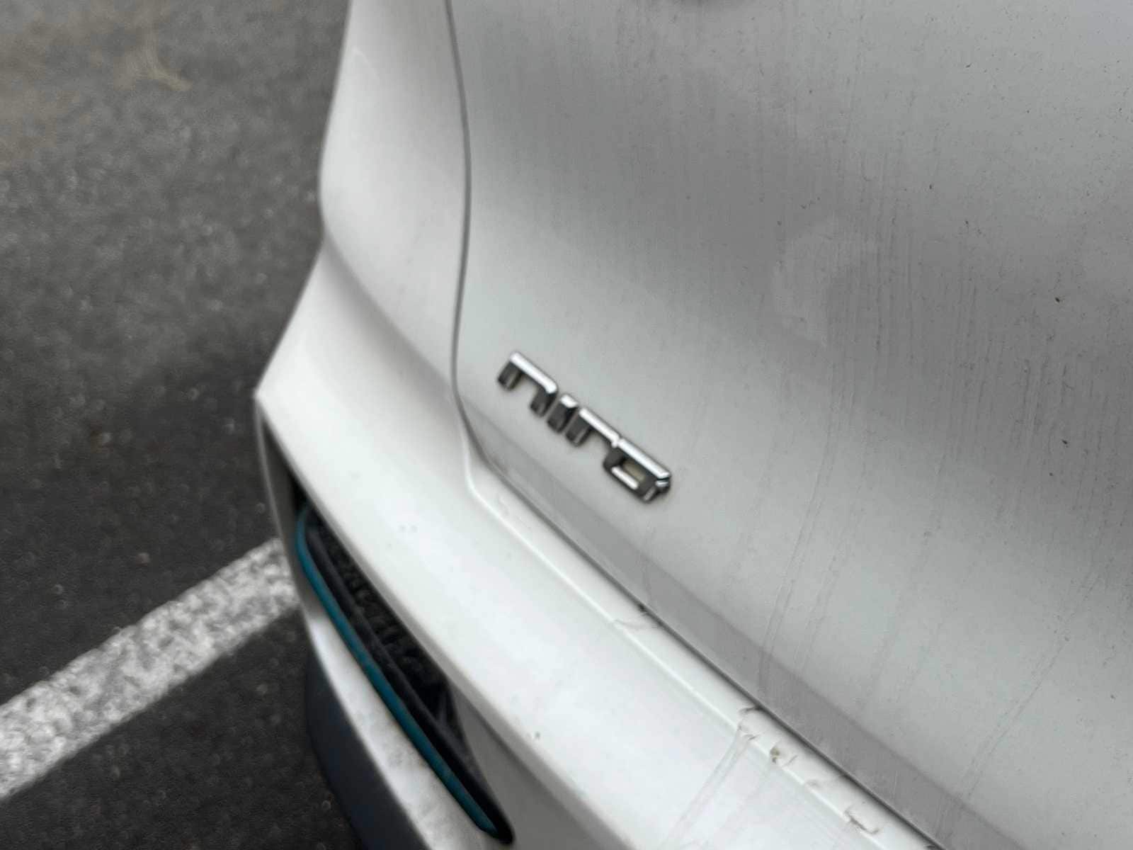 Thumbnail: 2019 Kia Niro - 10