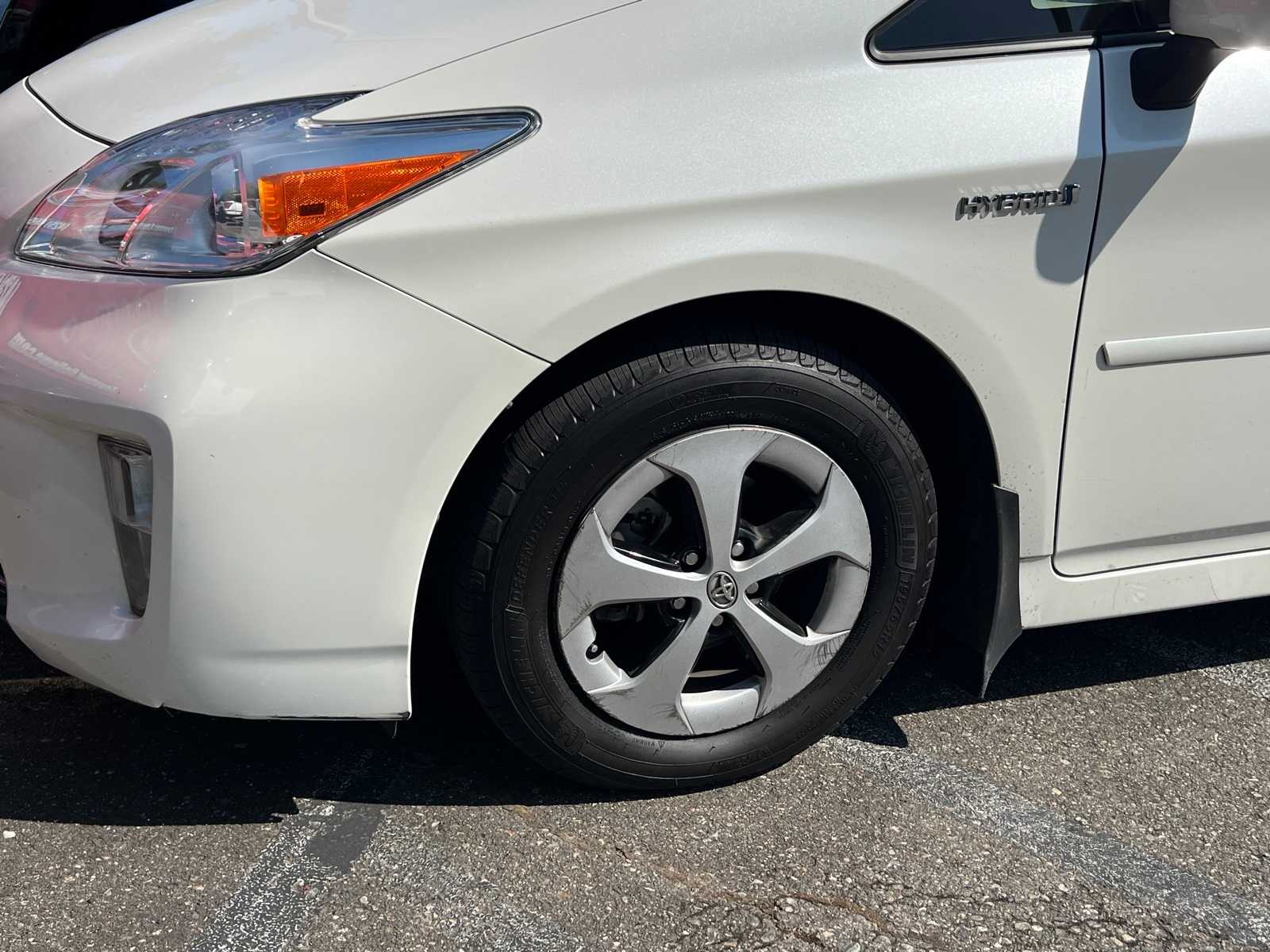 Thumbnail: 2014 Toyota Prius - 3