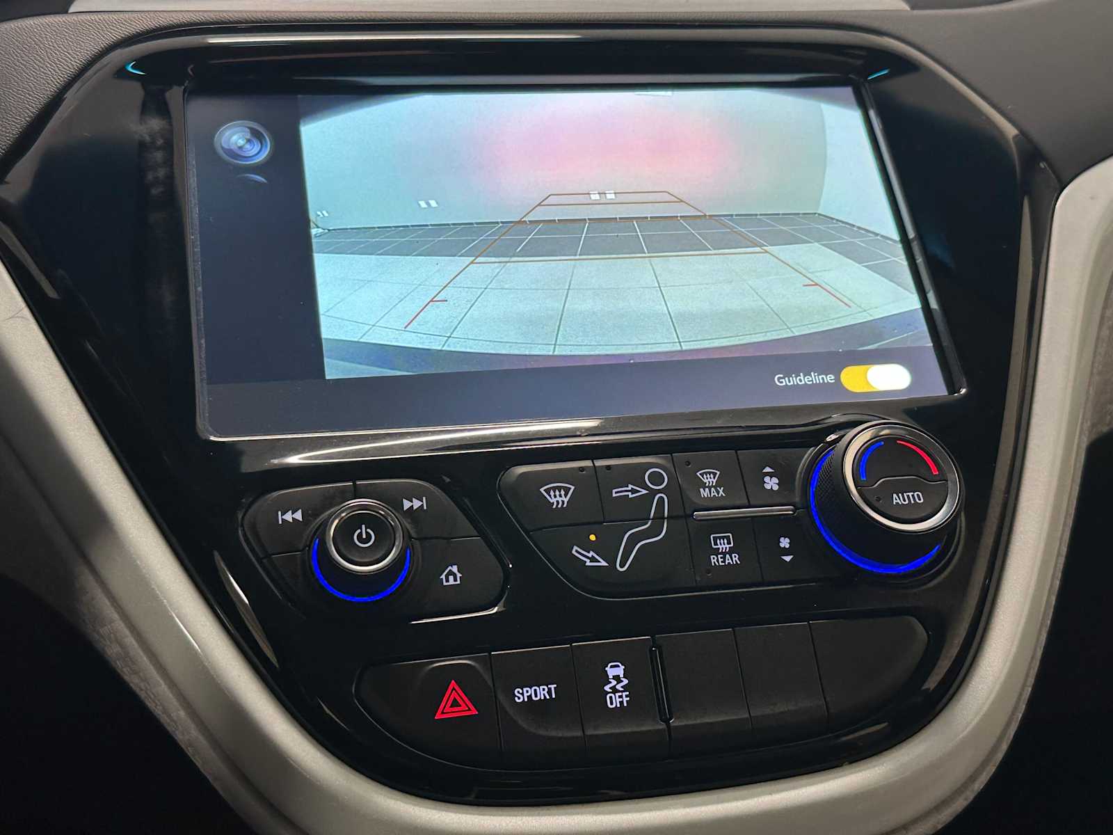 Thumbnail: 2021 Chevrolet Bolt EV - 14