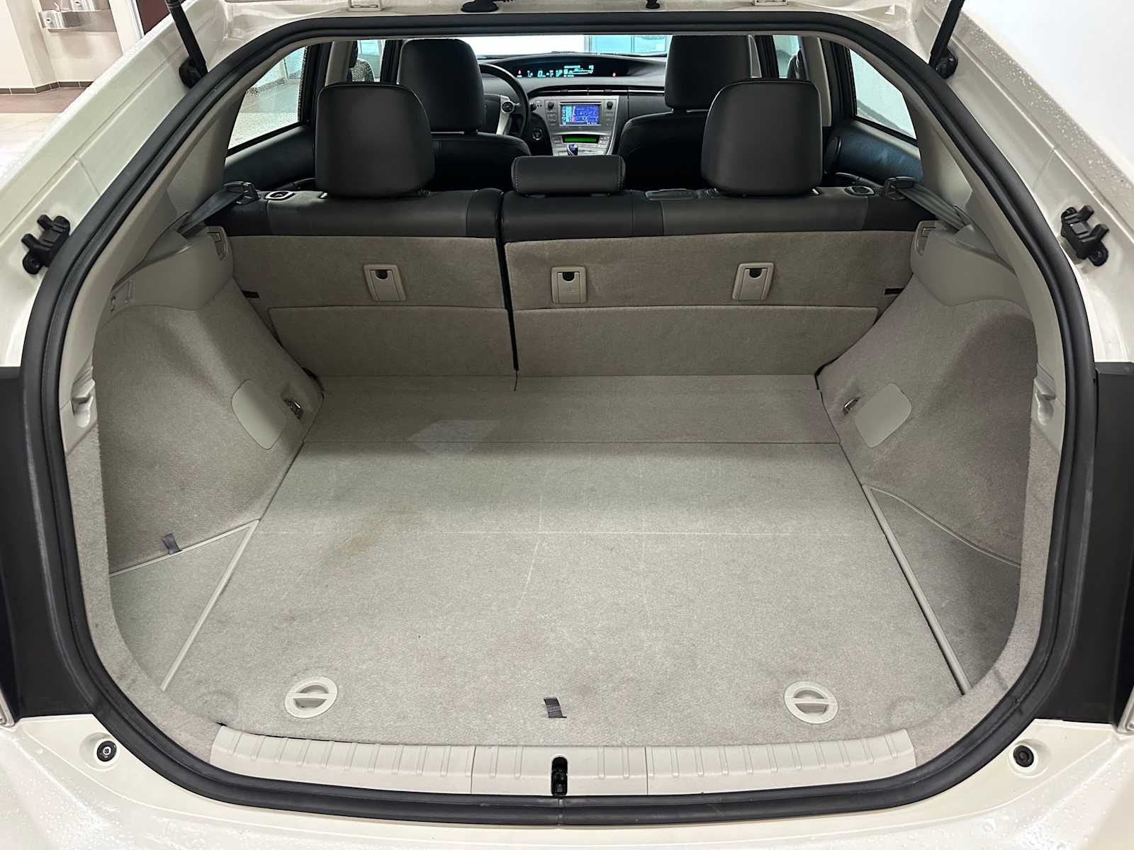 Thumbnail: 2012 Toyota Prius - 28