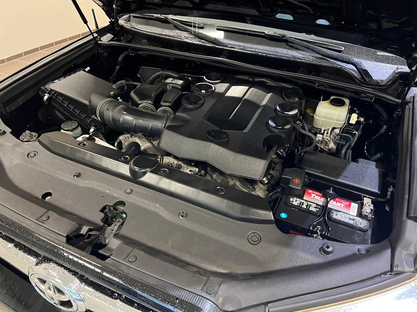 Thumbnail: 2011 Toyota 4Runner - 9