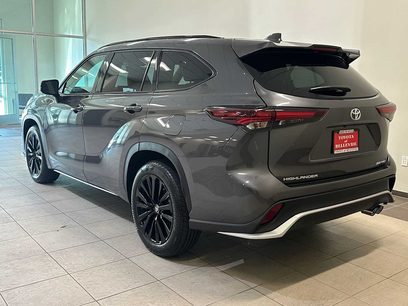 Thumbnail: 2024 Toyota Highlander - 4