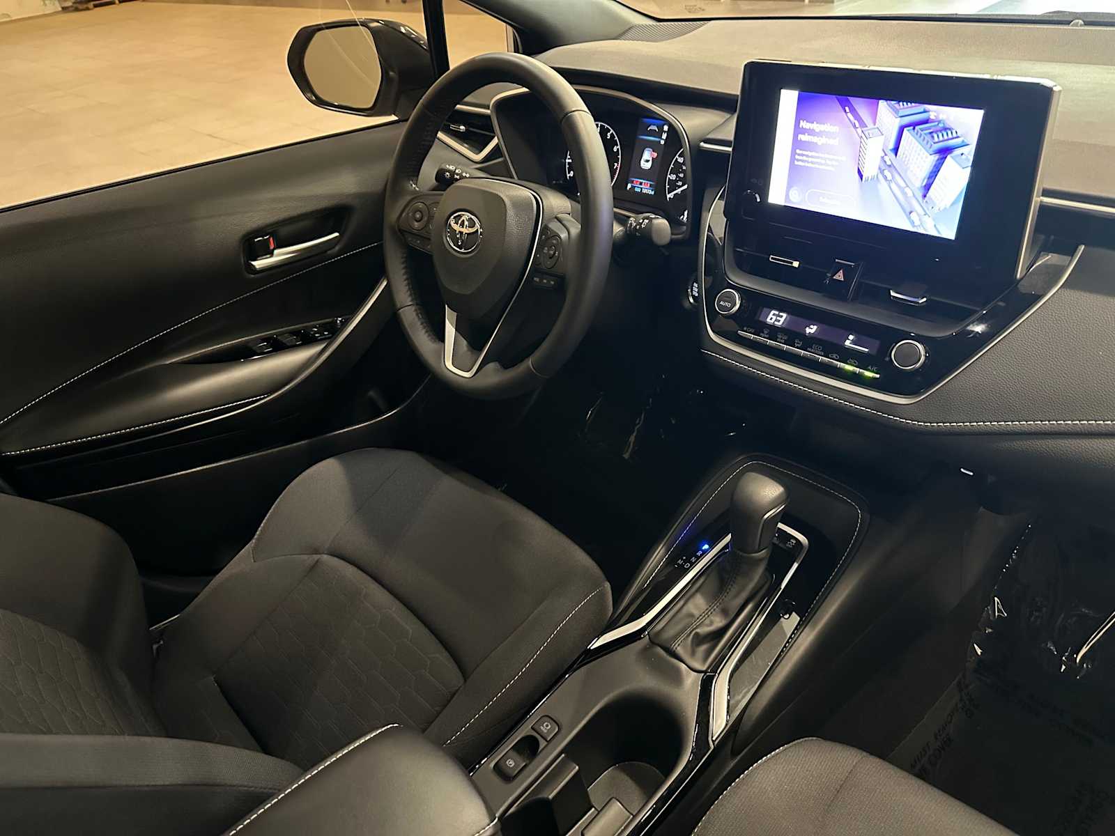 Thumbnail: 2024 Toyota Corolla - 44