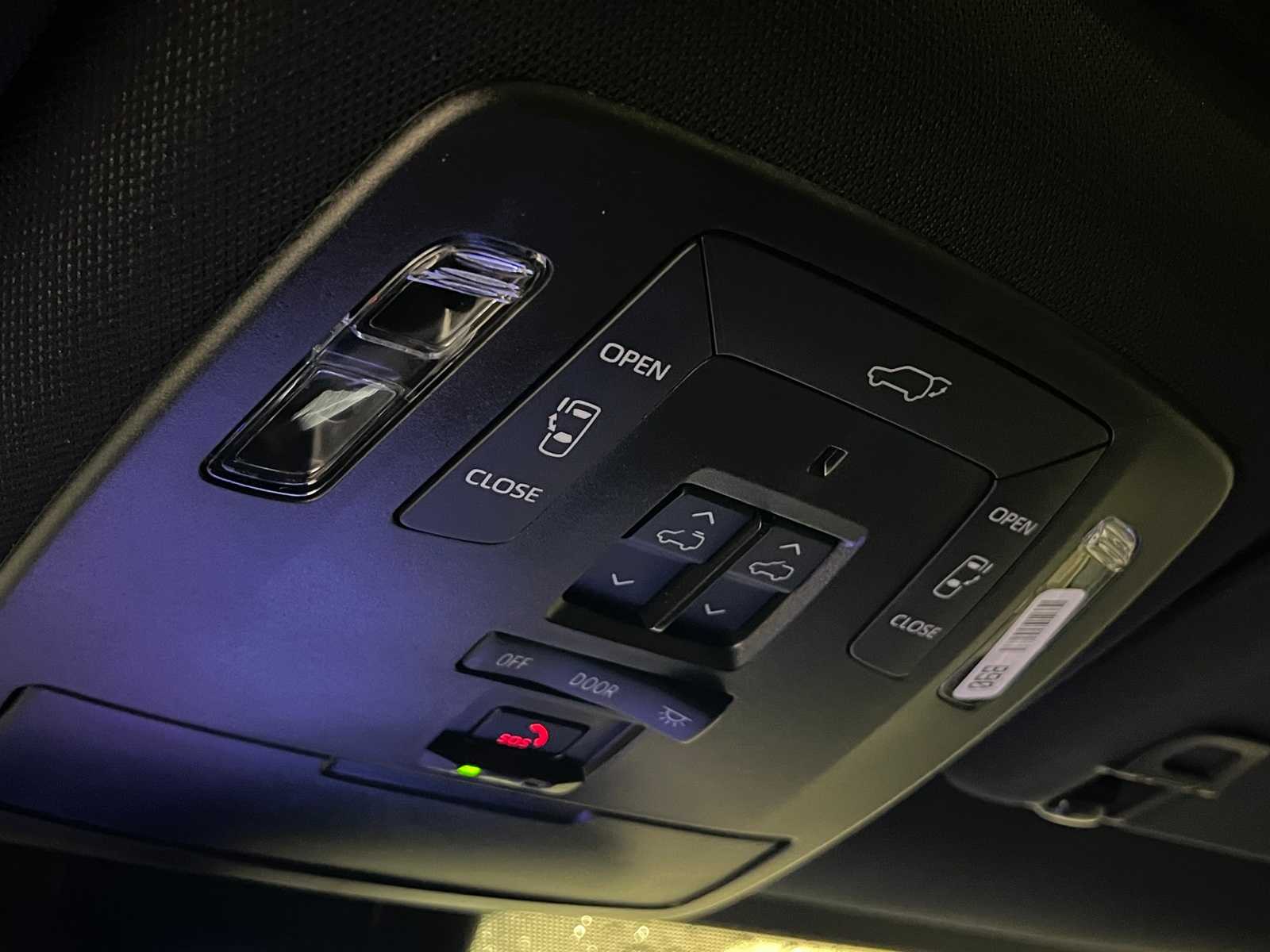 Thumbnail: 2025 Toyota Sienna - 27