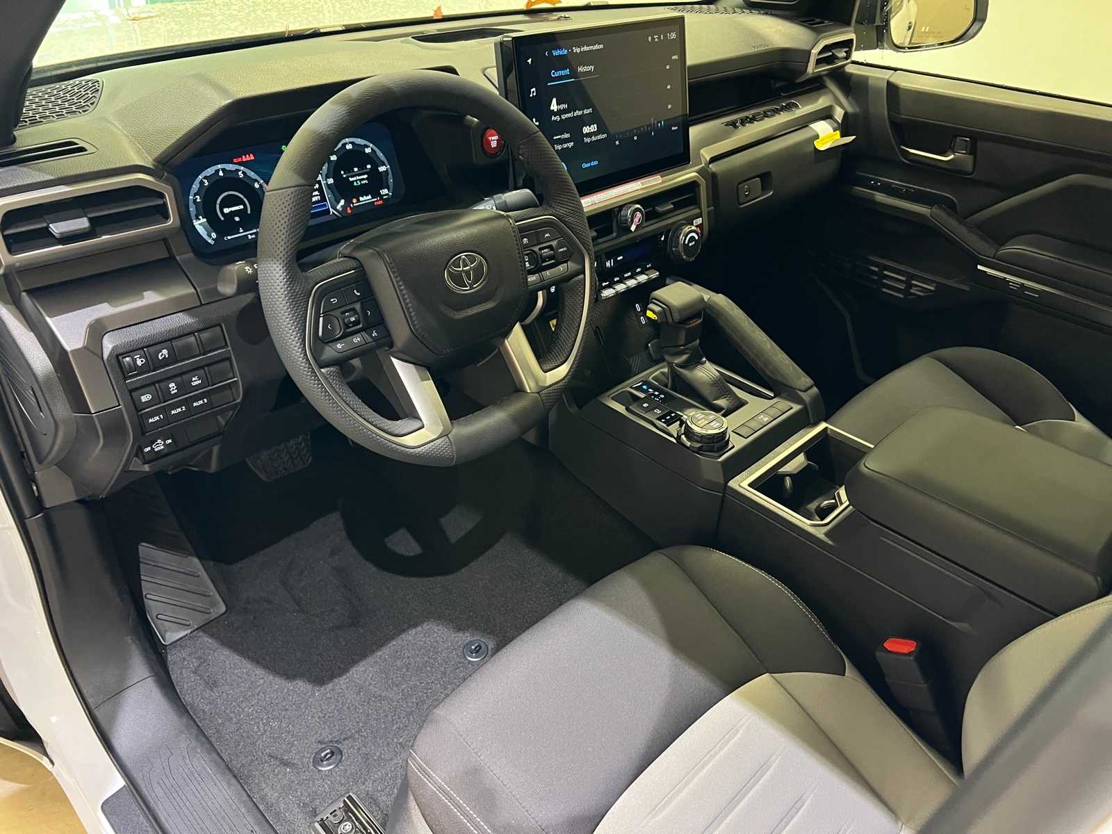 Thumbnail: 2025 Toyota Tacoma - 2