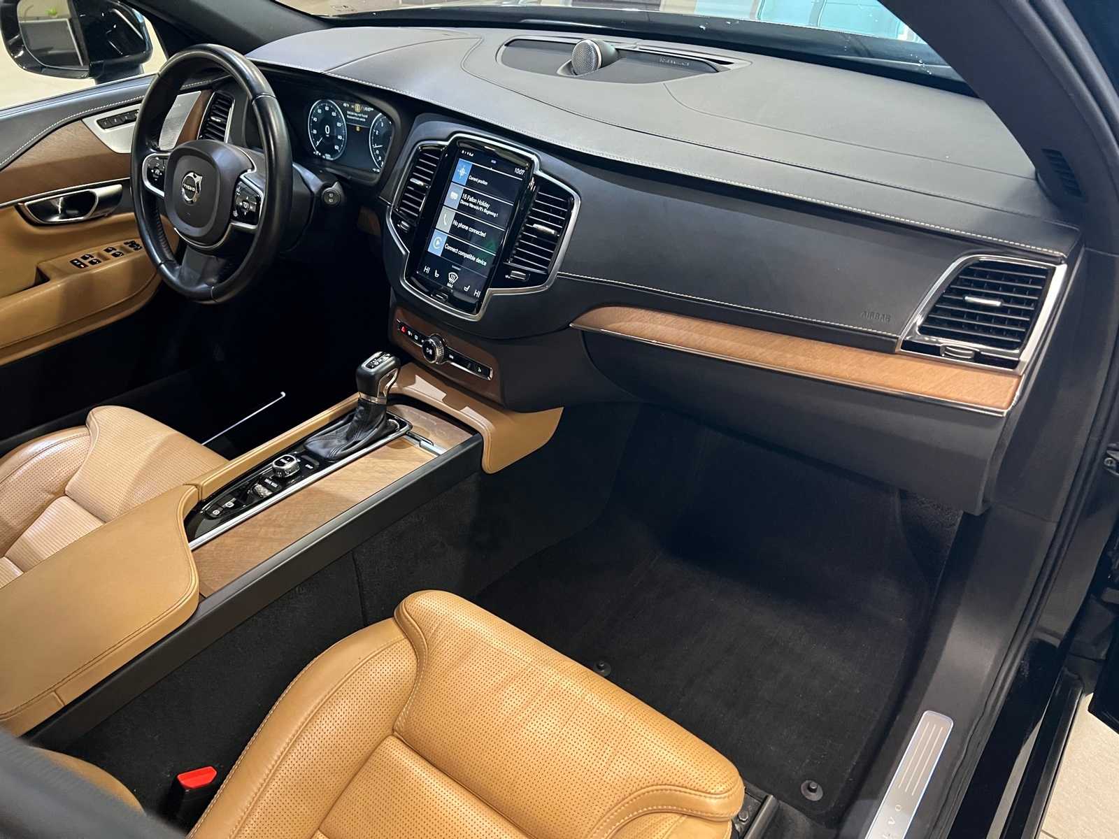 Thumbnail: 2017 Volvo XC90 - 15