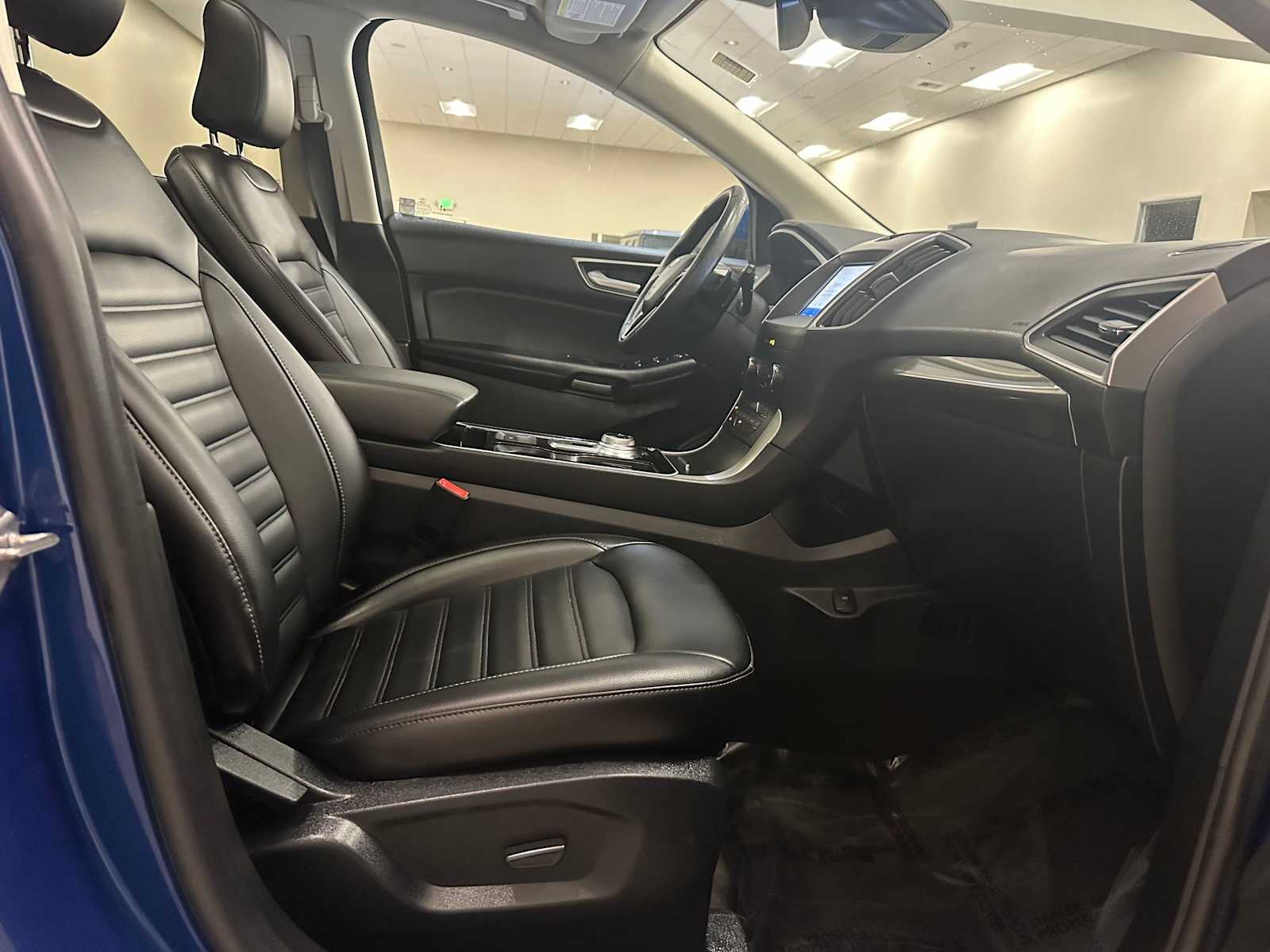 Thumbnail: 2020 Ford Edge - 29