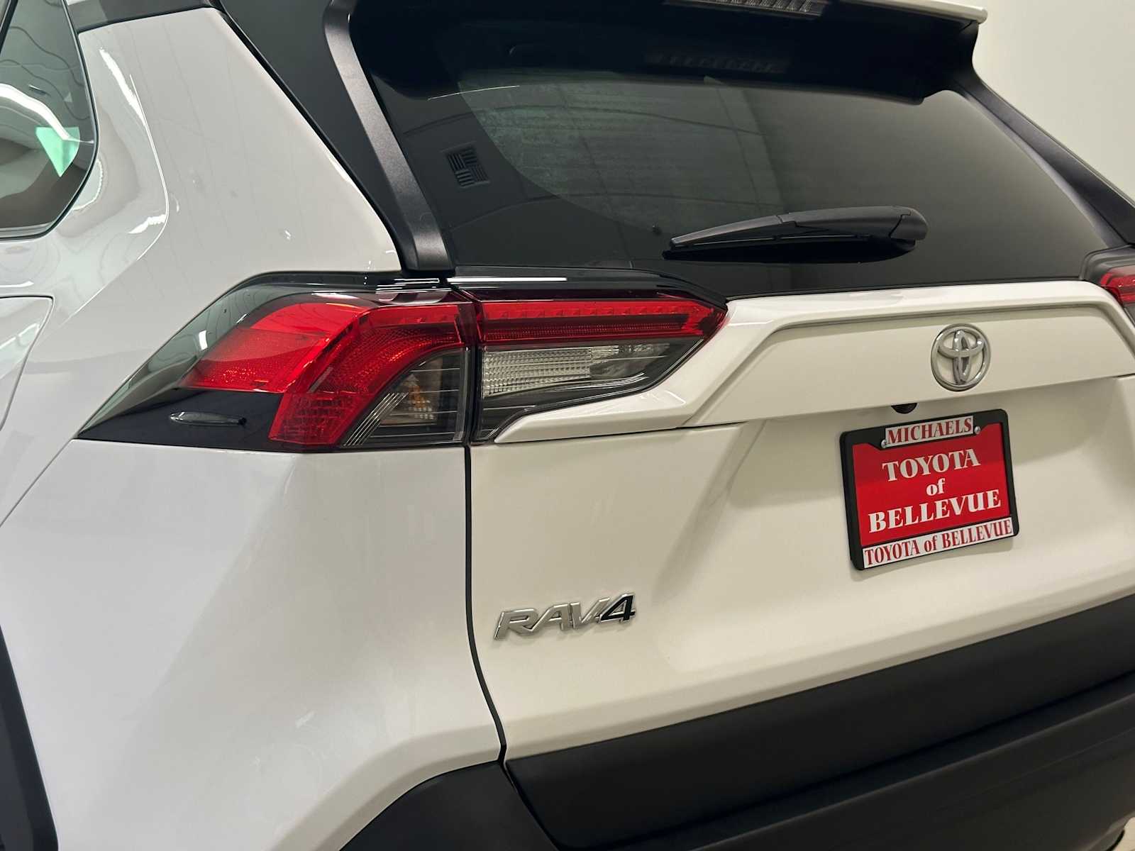 Thumbnail: 2024 Toyota RAV4 - 7