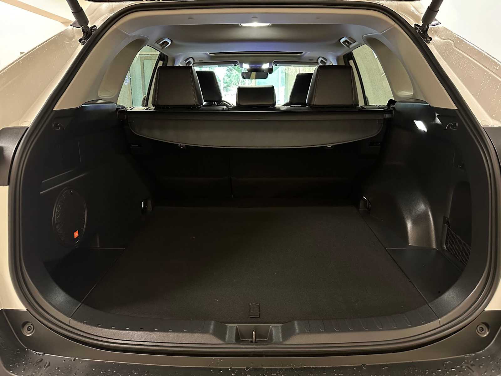 Thumbnail: 2024 Toyota RAV4 - 31