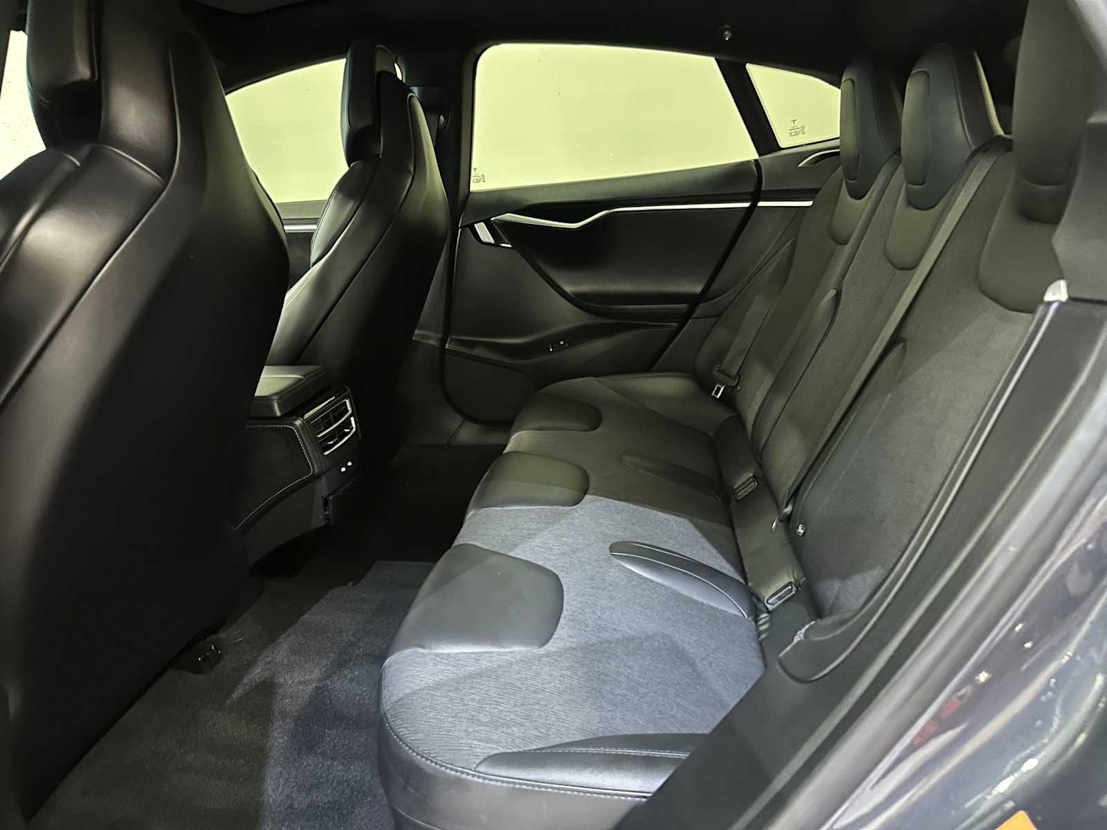 Thumbnail: 2017 Tesla Model S - 26