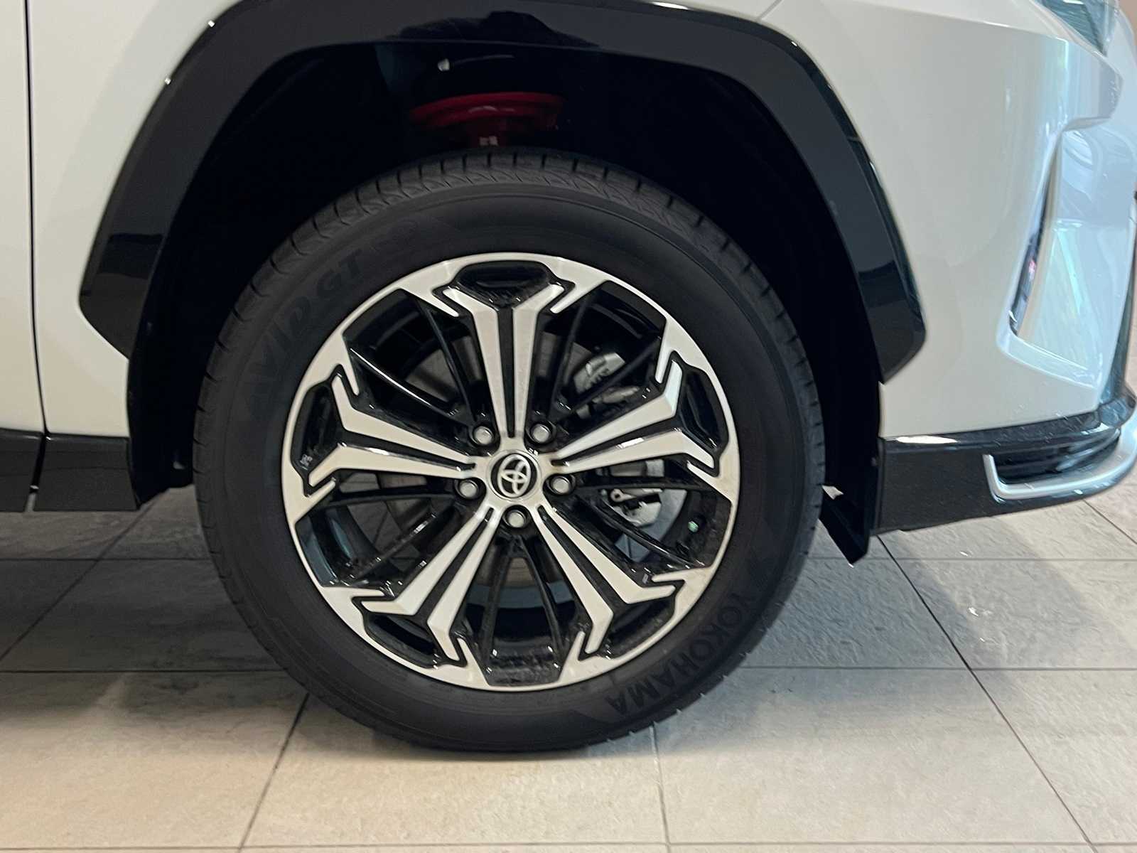 Thumbnail: 2025 Toyota RAV4 - 7