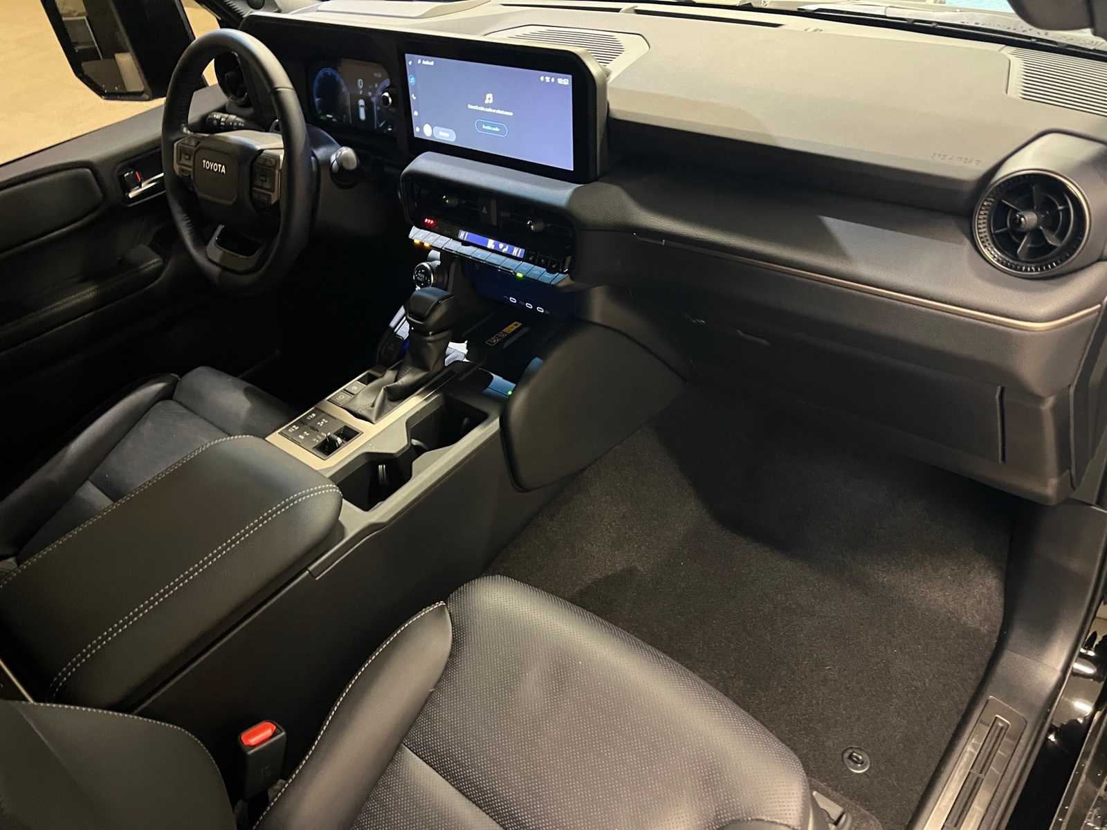 Thumbnail: 2025 Toyota Land Cruiser - 15