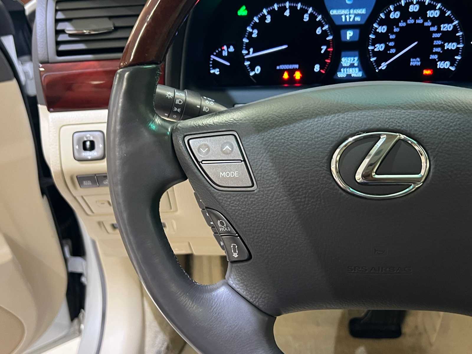 Thumbnail: 2010 Lexus LS - 22