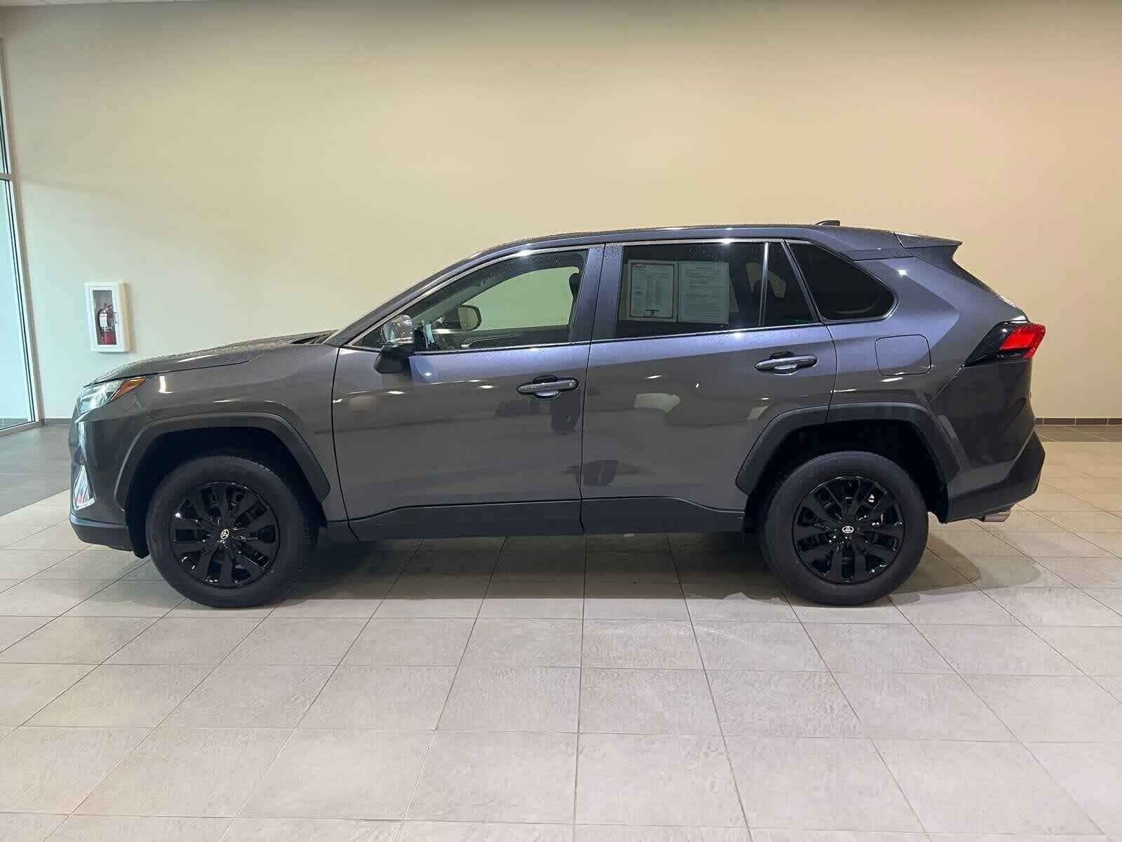 Thumbnail: 2023 Toyota RAV4 - 3