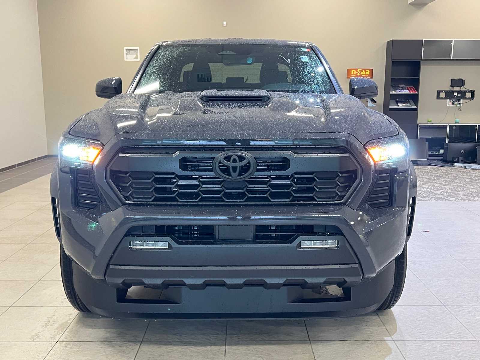 Thumbnail: 2025 Toyota Tacoma - 8