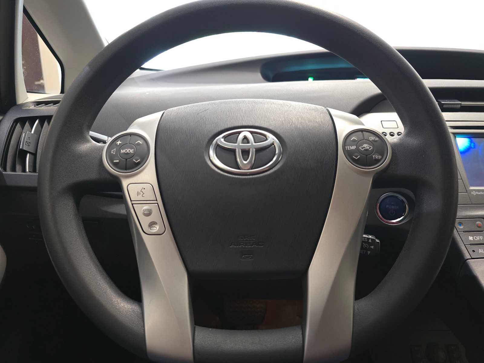 Thumbnail: 2013 Toyota Prius - 10