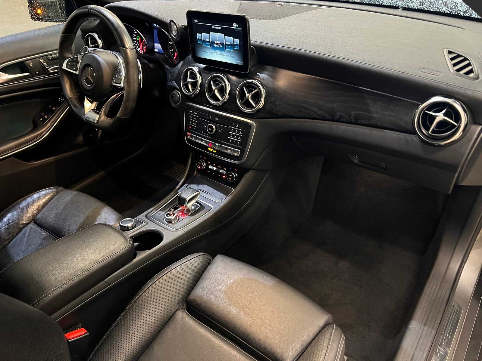 Thumbnail: 2018 Mercedes-Benz GLA - 14