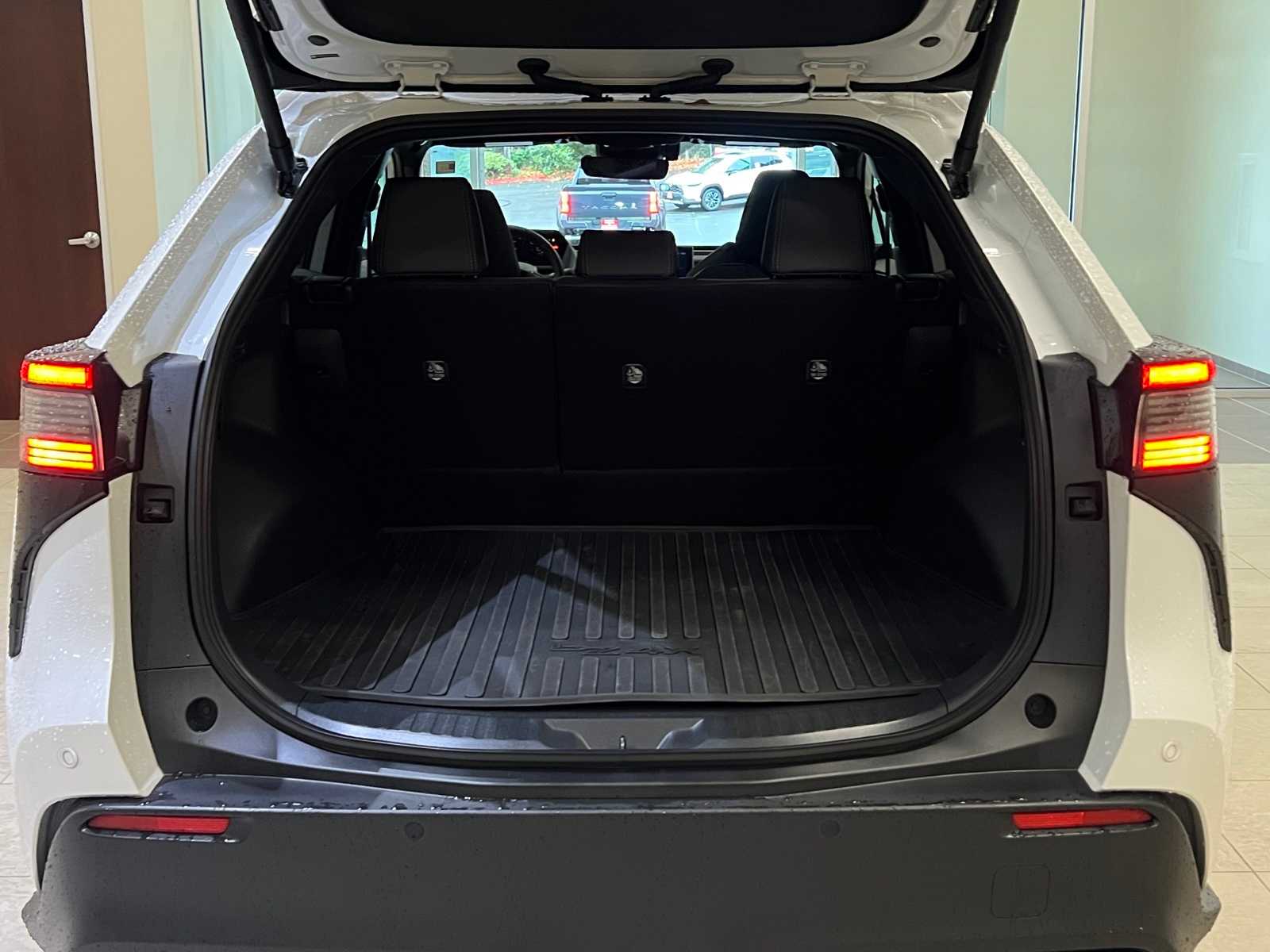 Thumbnail: 2024 Toyota bZ4X - 30