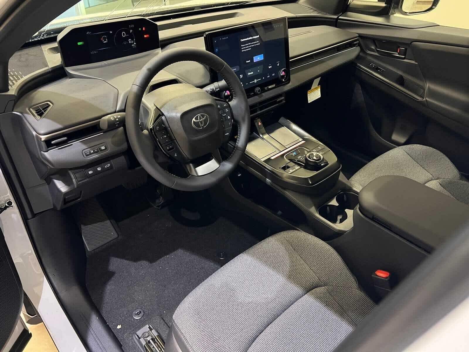 Thumbnail: 2026 Toyota bZ - 2