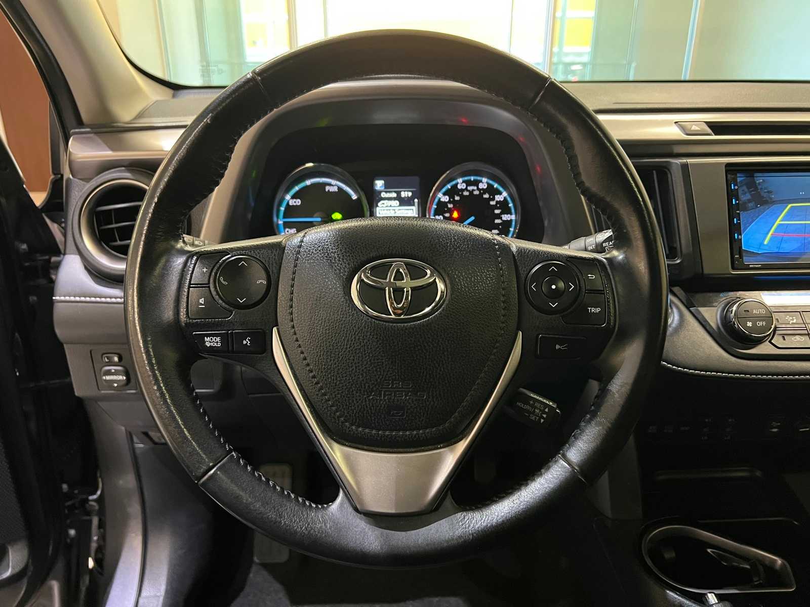 Thumbnail: 2018 Toyota RAV4 - 20