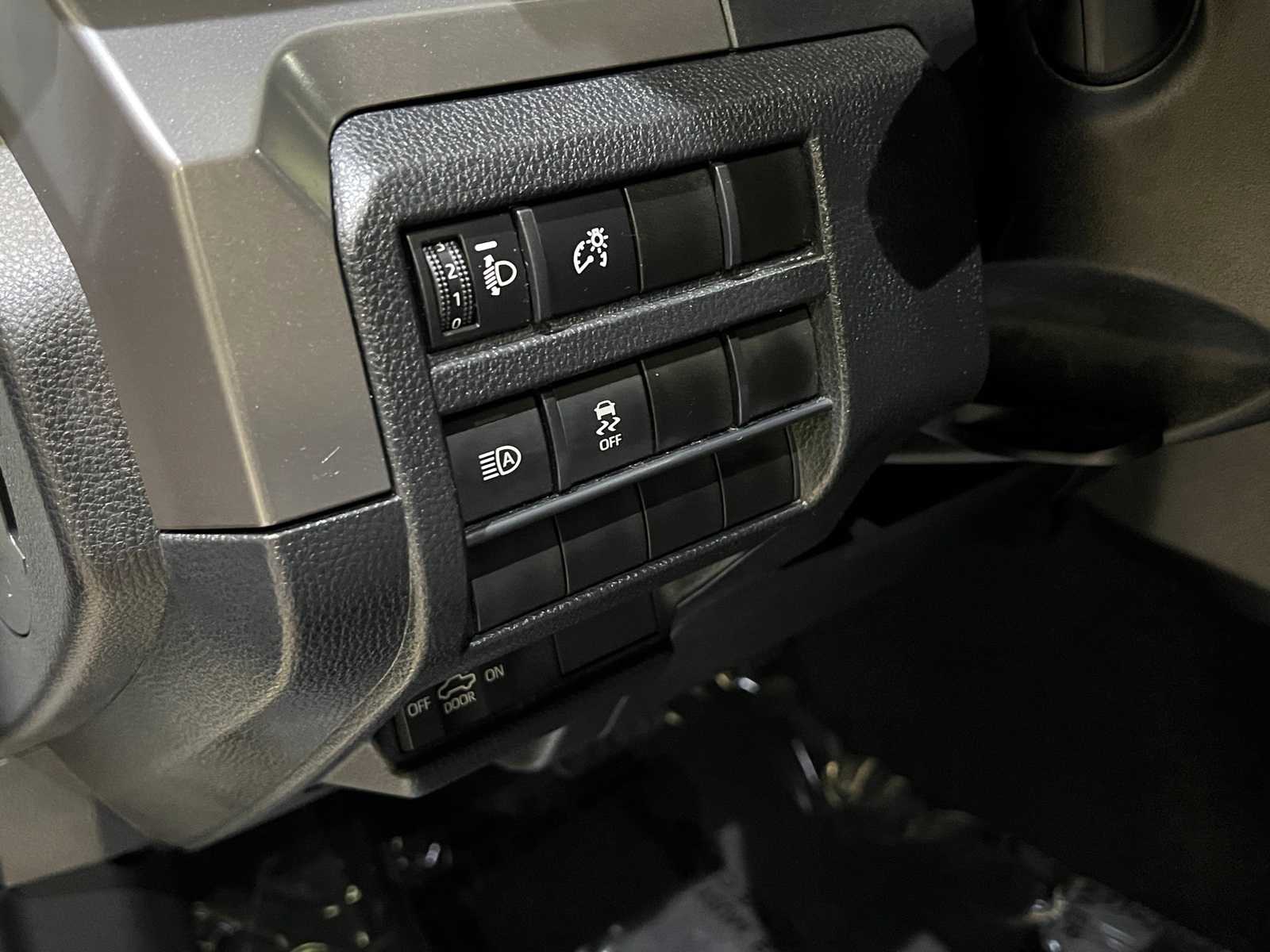 Thumbnail: 2024 Toyota Tacoma - 16