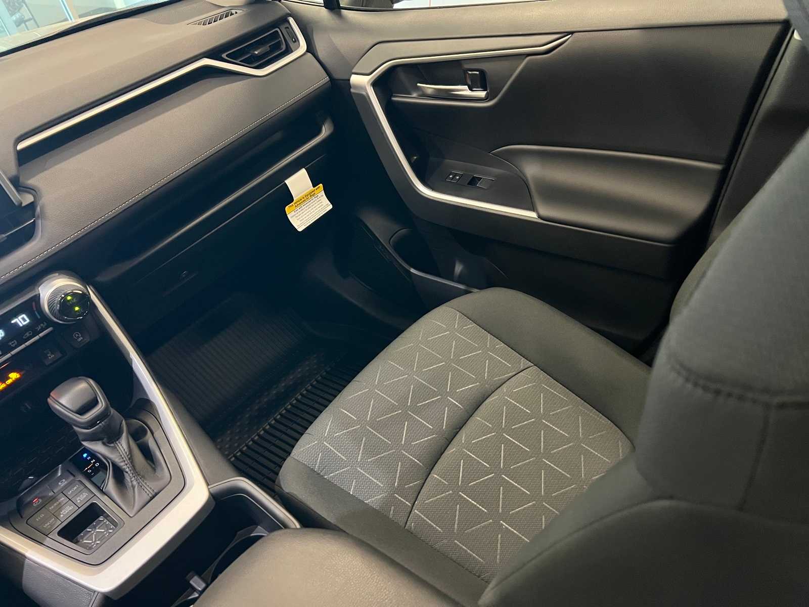 Thumbnail: 2025 Toyota RAV4 - 11