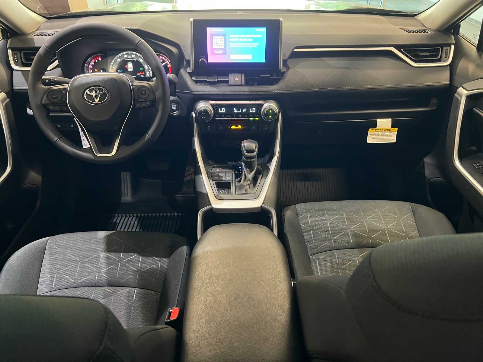 Thumbnail: 2025 Toyota RAV4 - 10