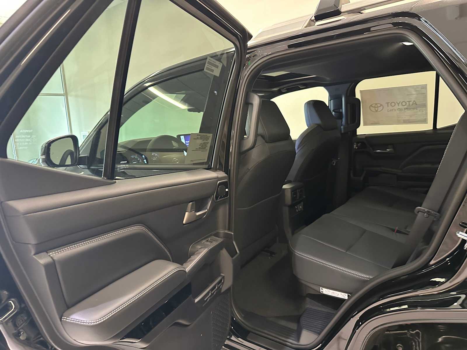 Thumbnail: 2026 Toyota 4Runner - 24