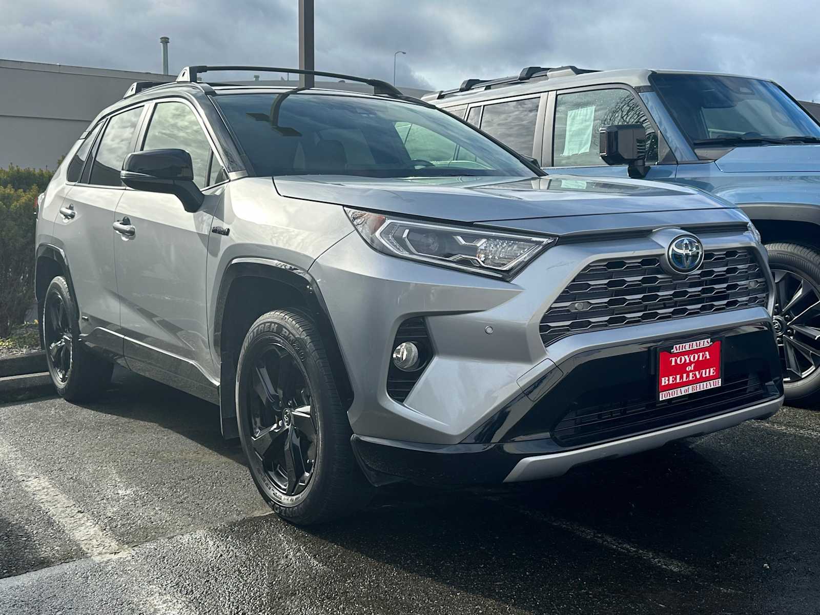 Thumbnail: 2019 Toyota RAV4 - 3