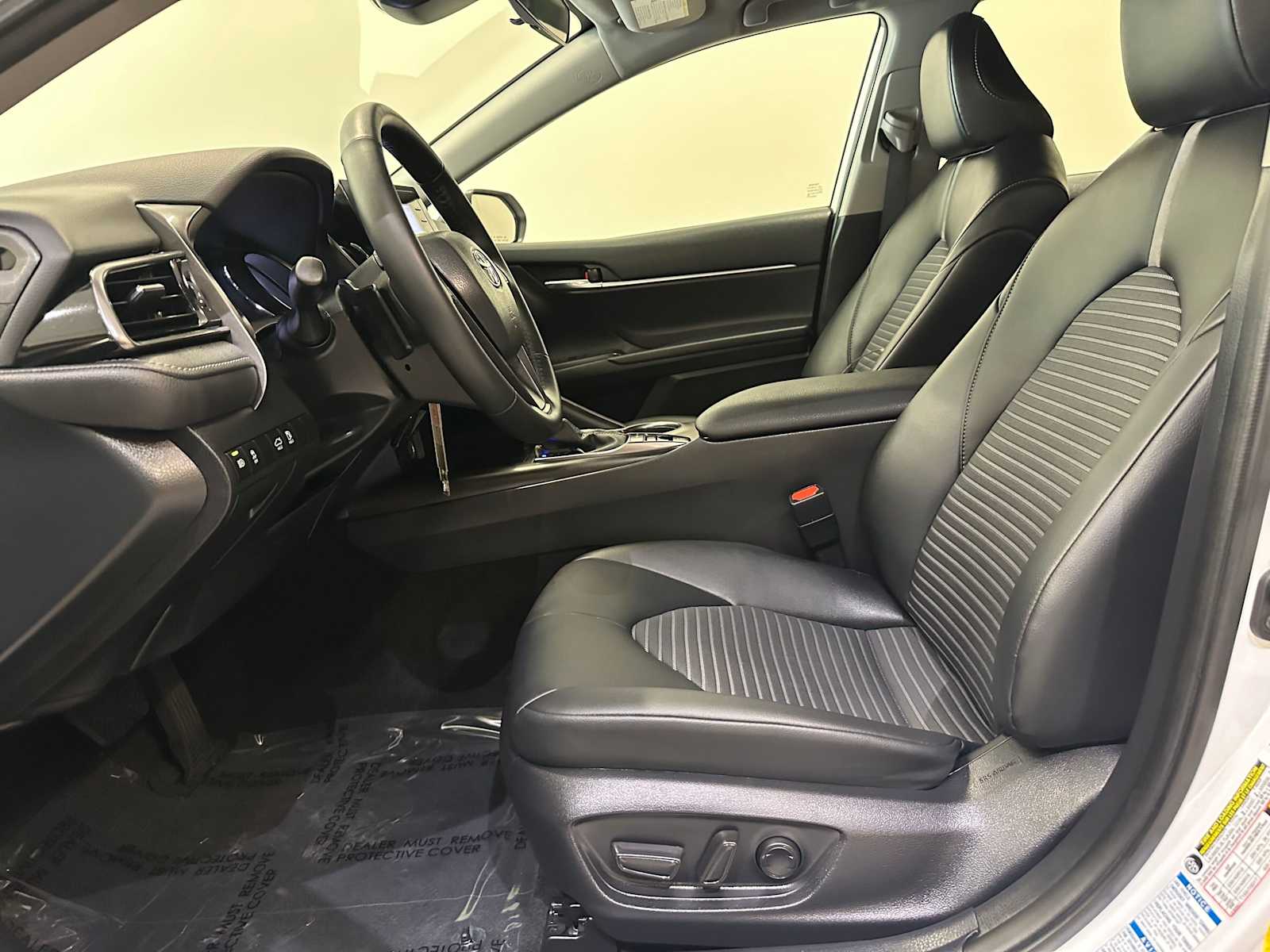 Thumbnail: 2023 Toyota Camry - 19