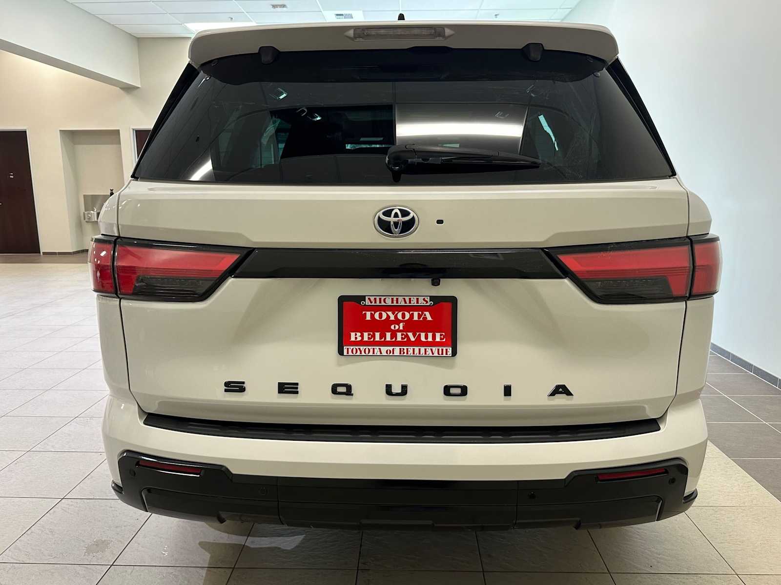 Thumbnail: 2023 Toyota Sequoia - 5