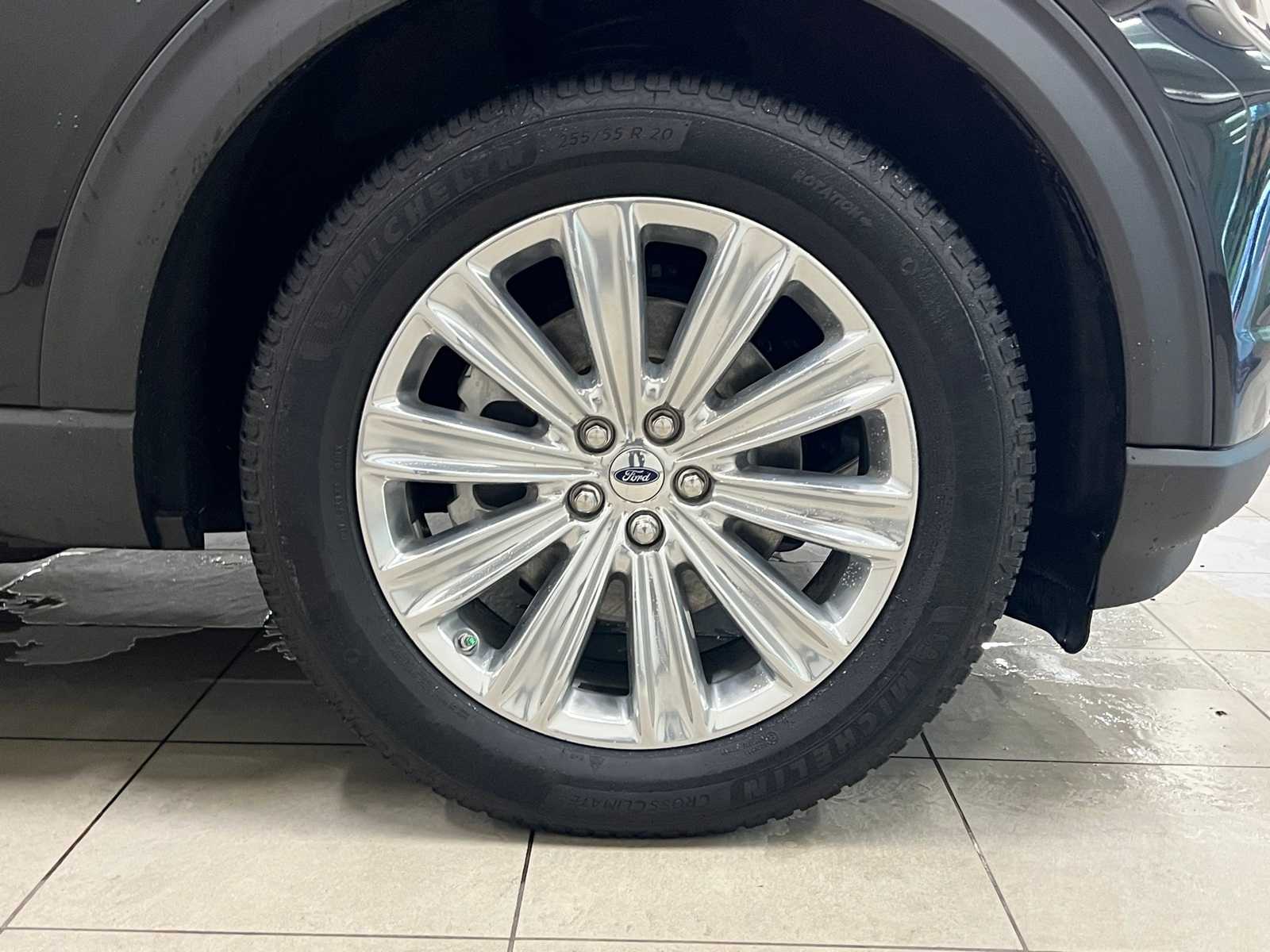 Thumbnail: 2020 Ford Explorer - 7