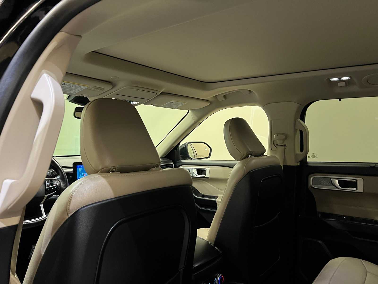 Thumbnail: 2020 Ford Explorer - 12