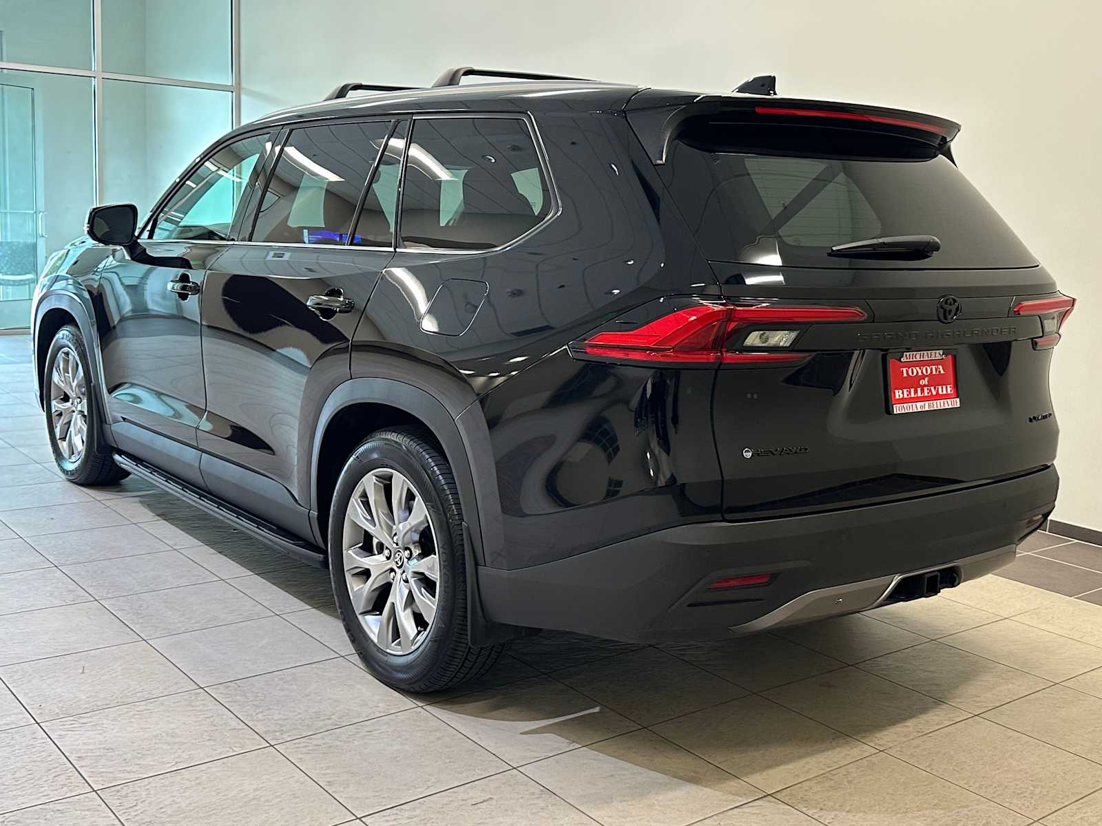 Thumbnail: 2024 Toyota Grand Highlander - 4