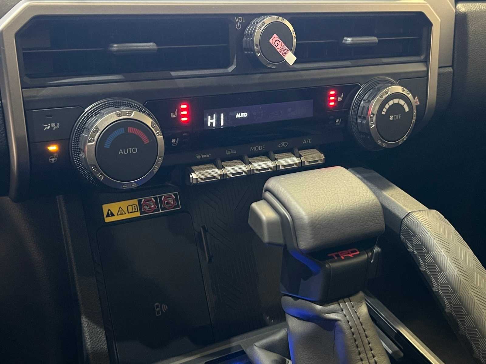 Thumbnail: 2025 Toyota 4Runner - 24