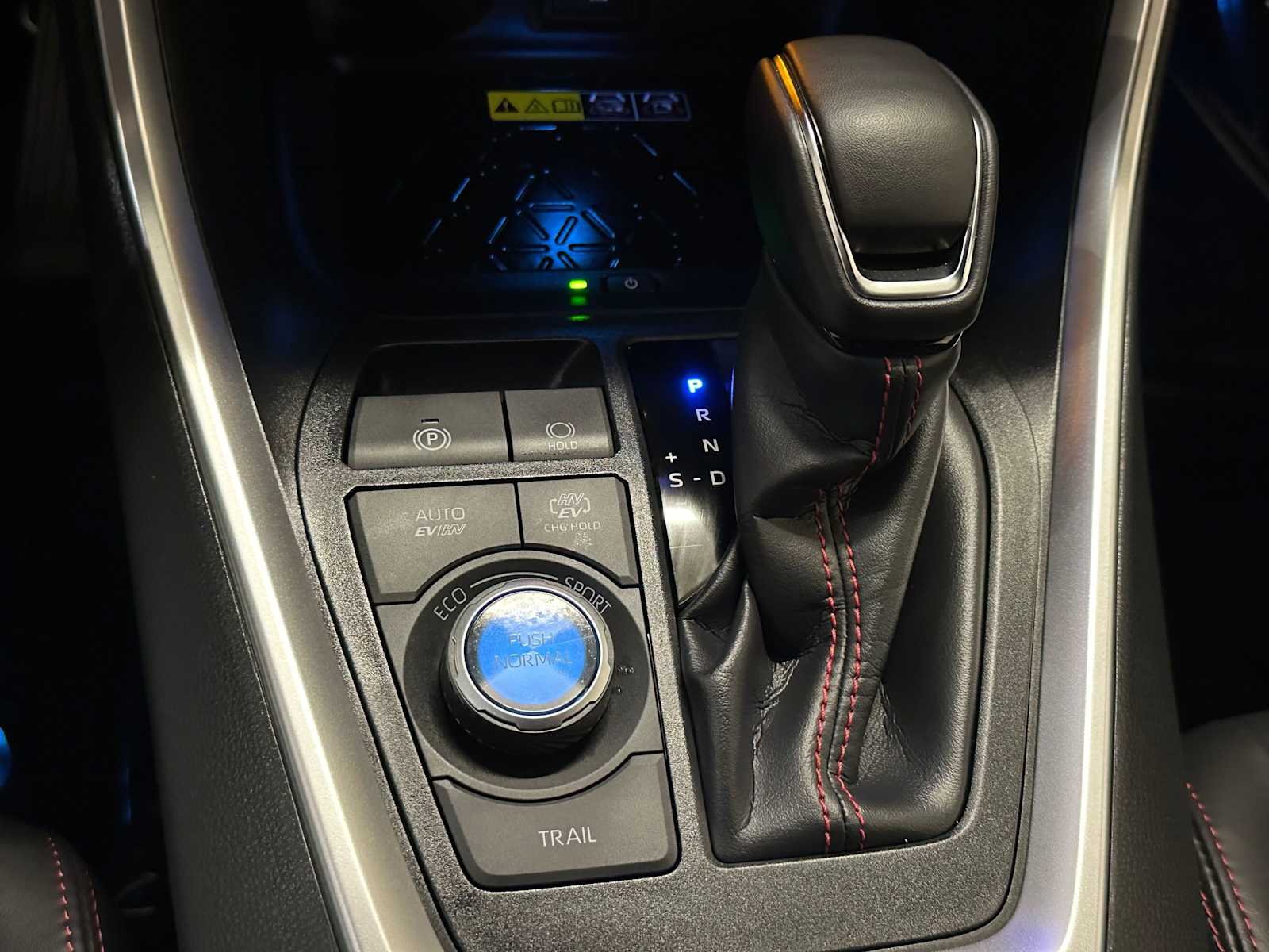 Thumbnail: 2025 Toyota RAV4 - 17