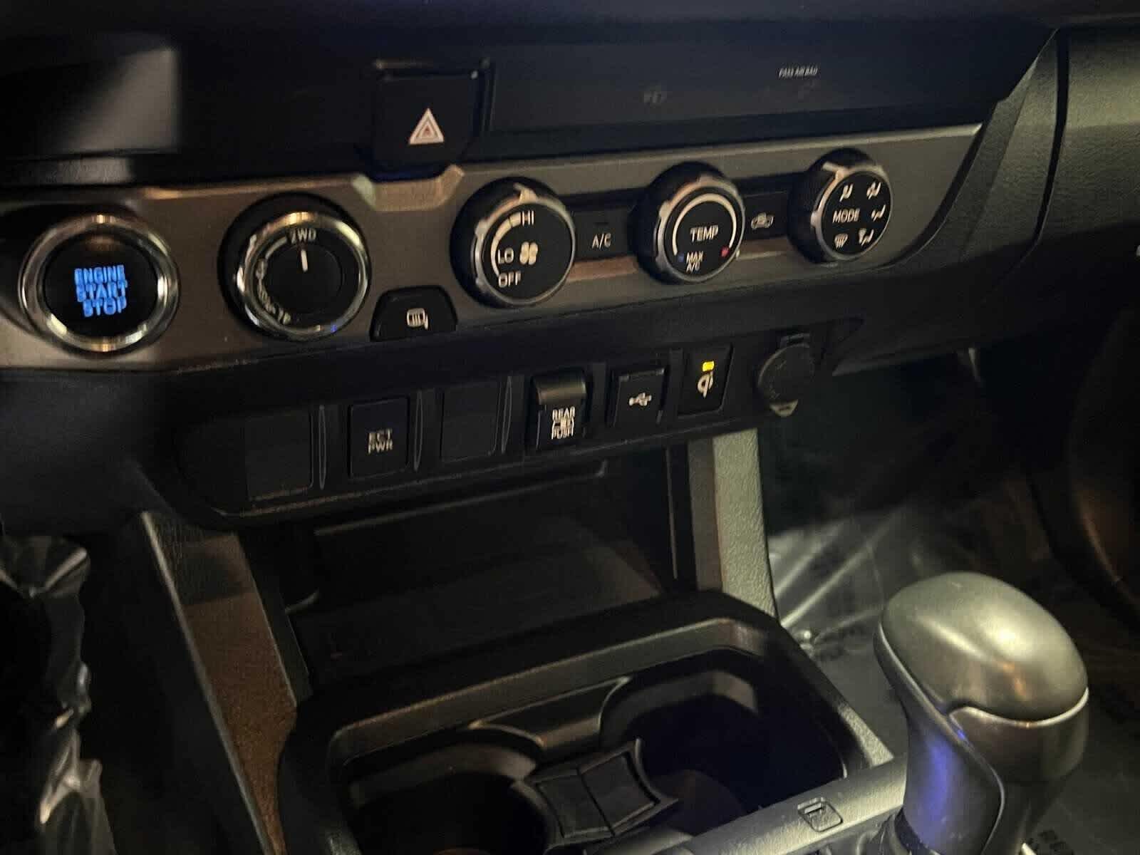 Thumbnail: 2020 Toyota Tacoma - 21