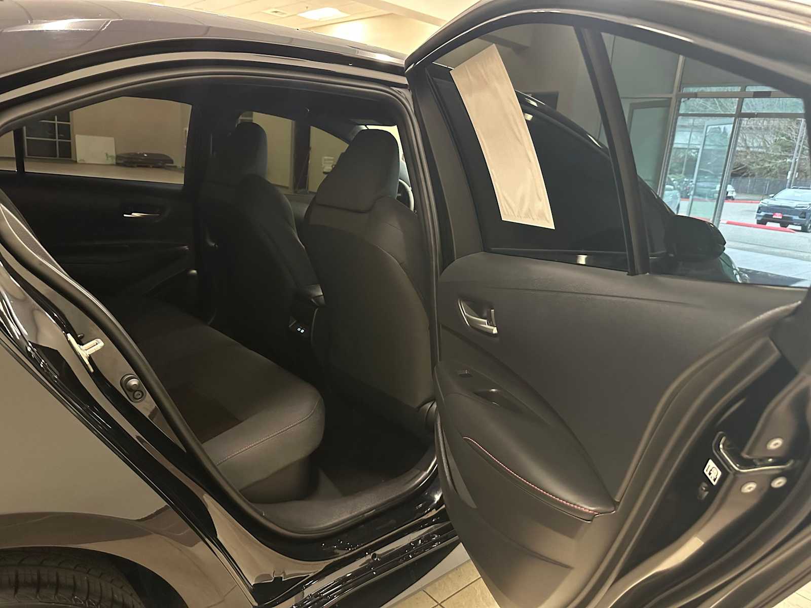 Thumbnail: 2025 Toyota Corolla - 25