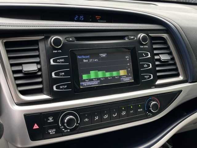 Thumbnail: 2019 Toyota Highlander - 24