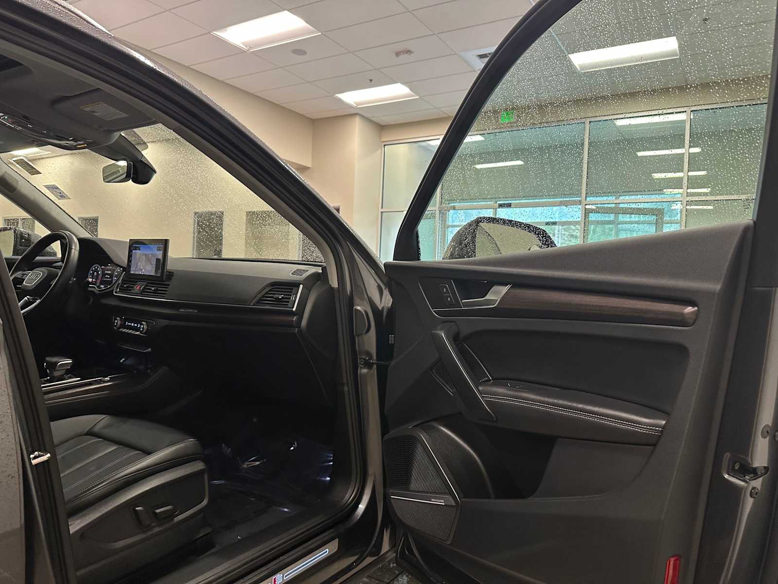 Thumbnail: 2022 Audi Q5 - 28