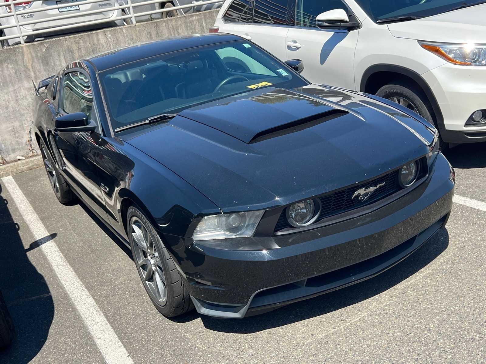 Thumbnail: 2011 Ford Mustang - 3