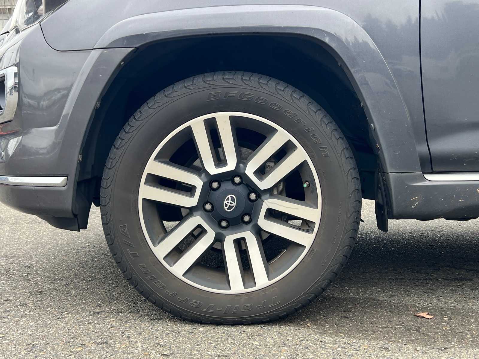 Thumbnail: 2017 Toyota 4Runner - 5