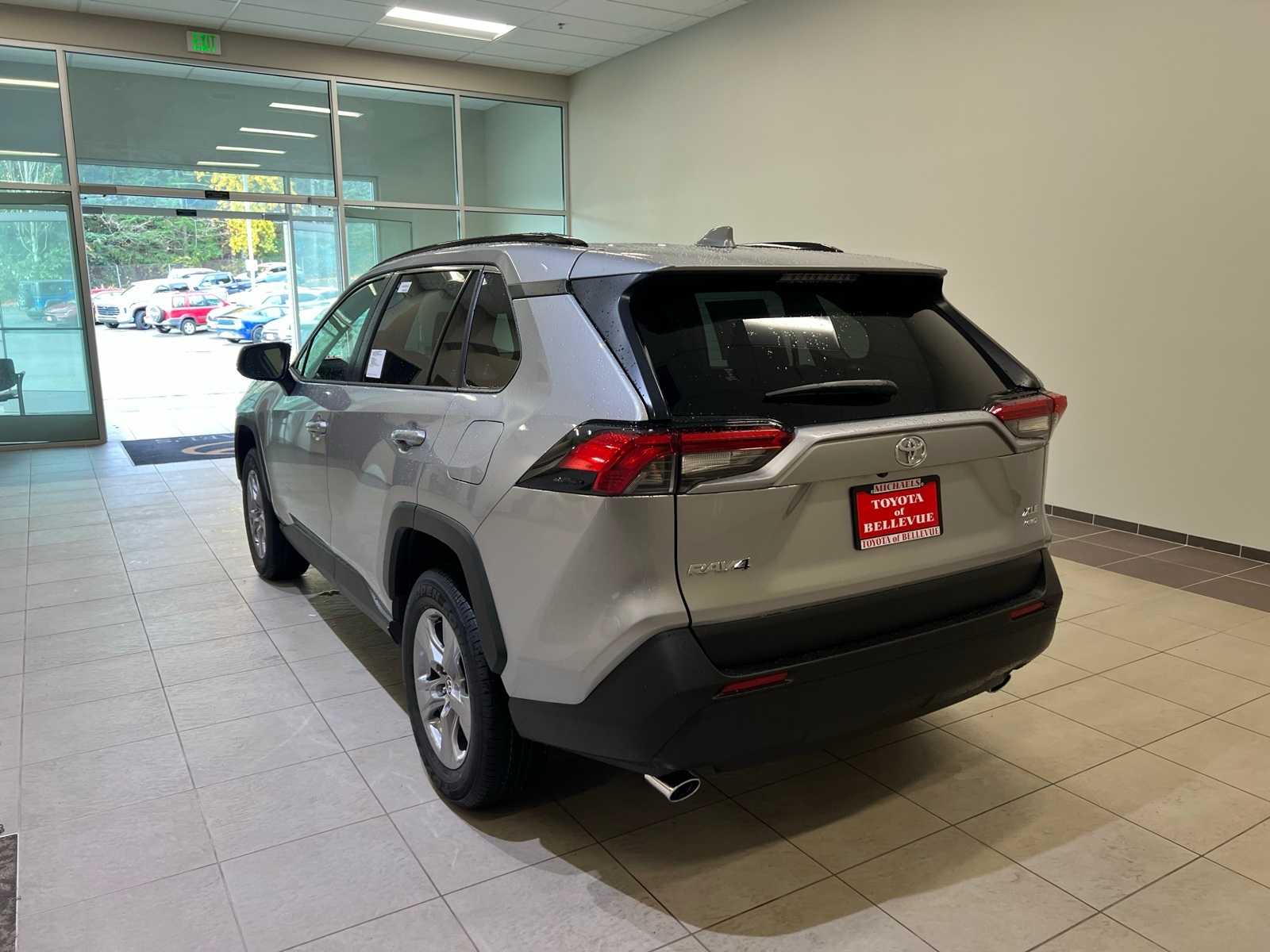 Thumbnail: 2025 Toyota RAV4 - 4