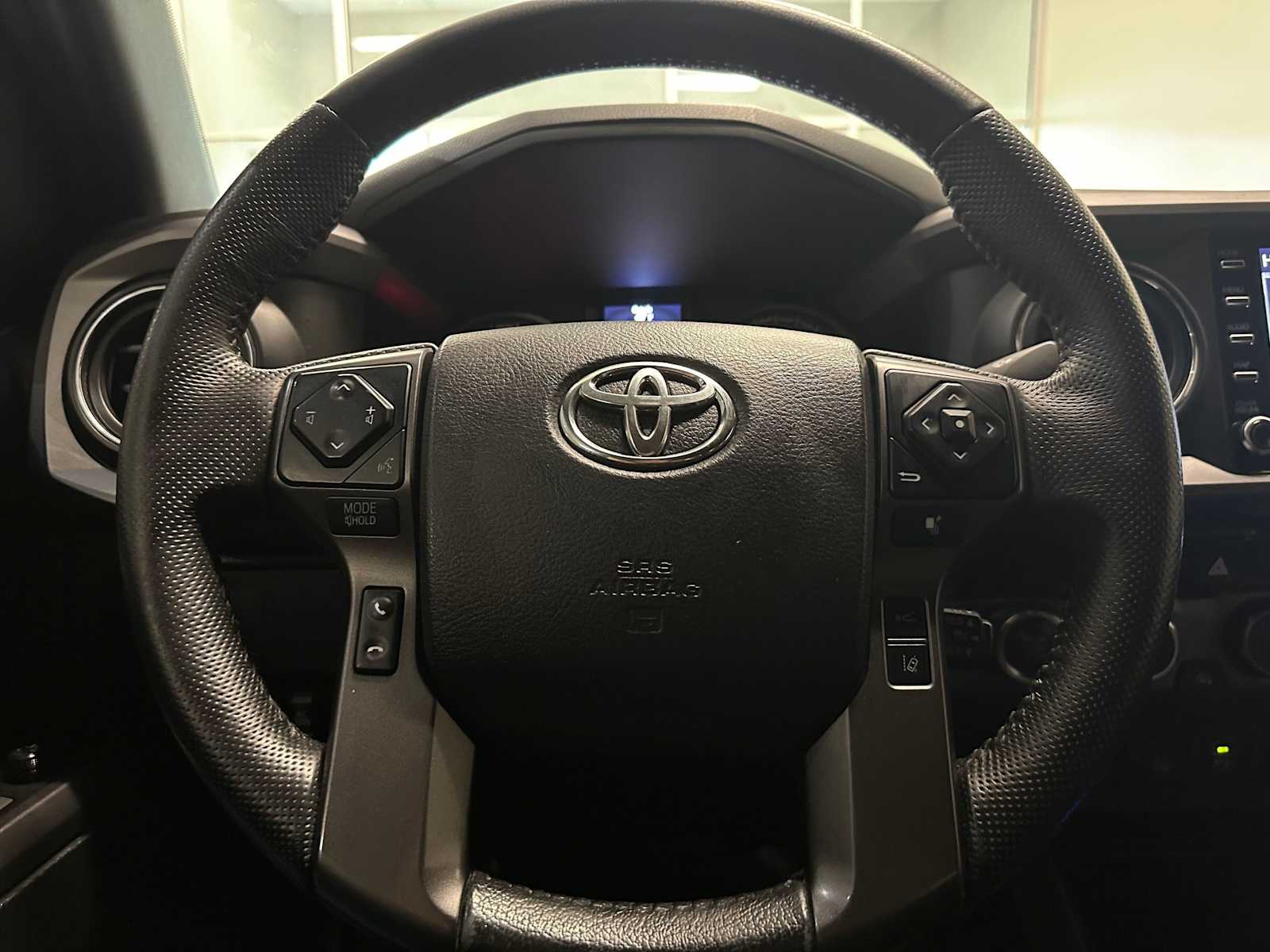 Thumbnail: 2021 Toyota Tacoma - 11