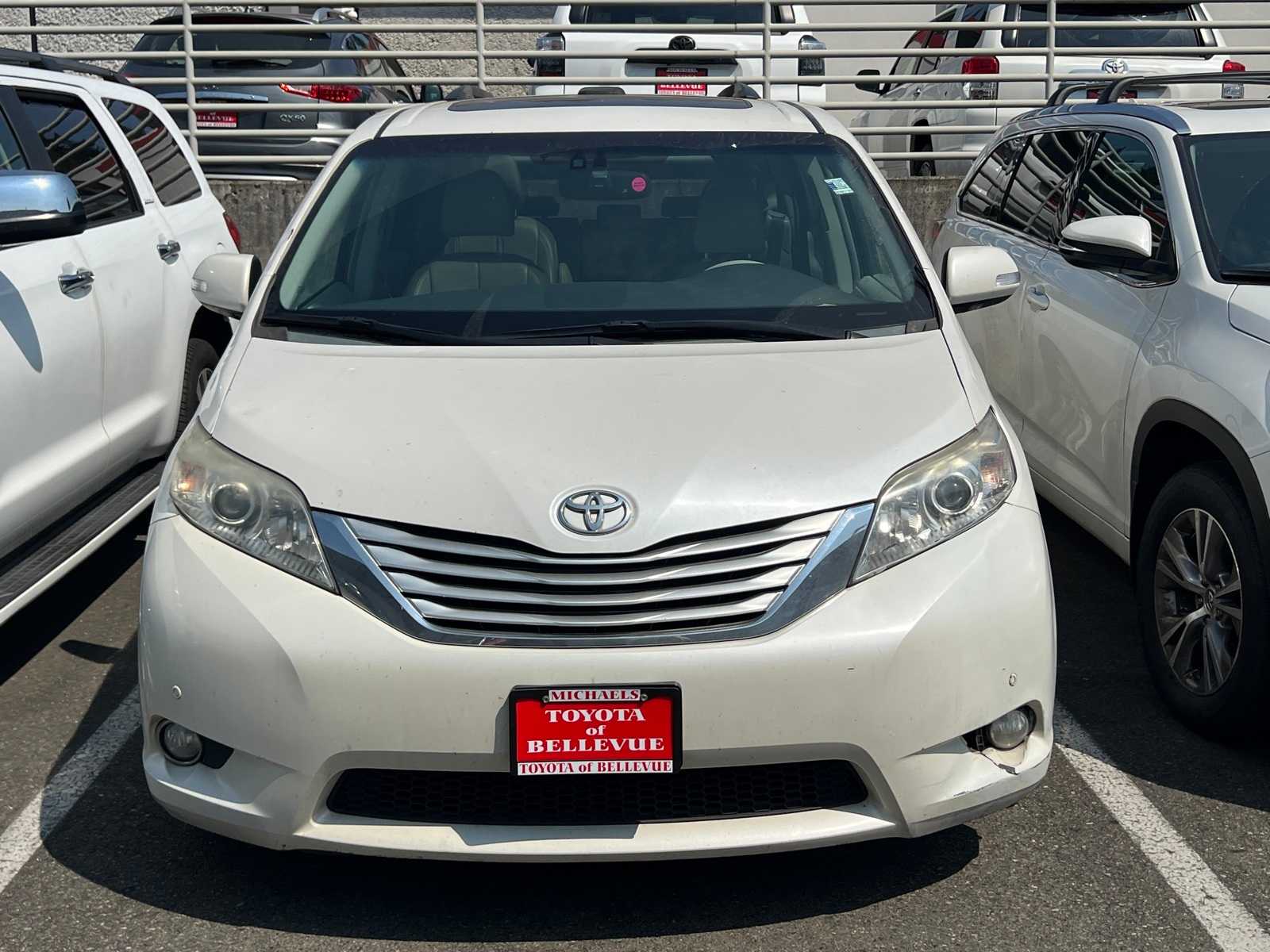 Thumbnail: 2014 Toyota Sienna - 2