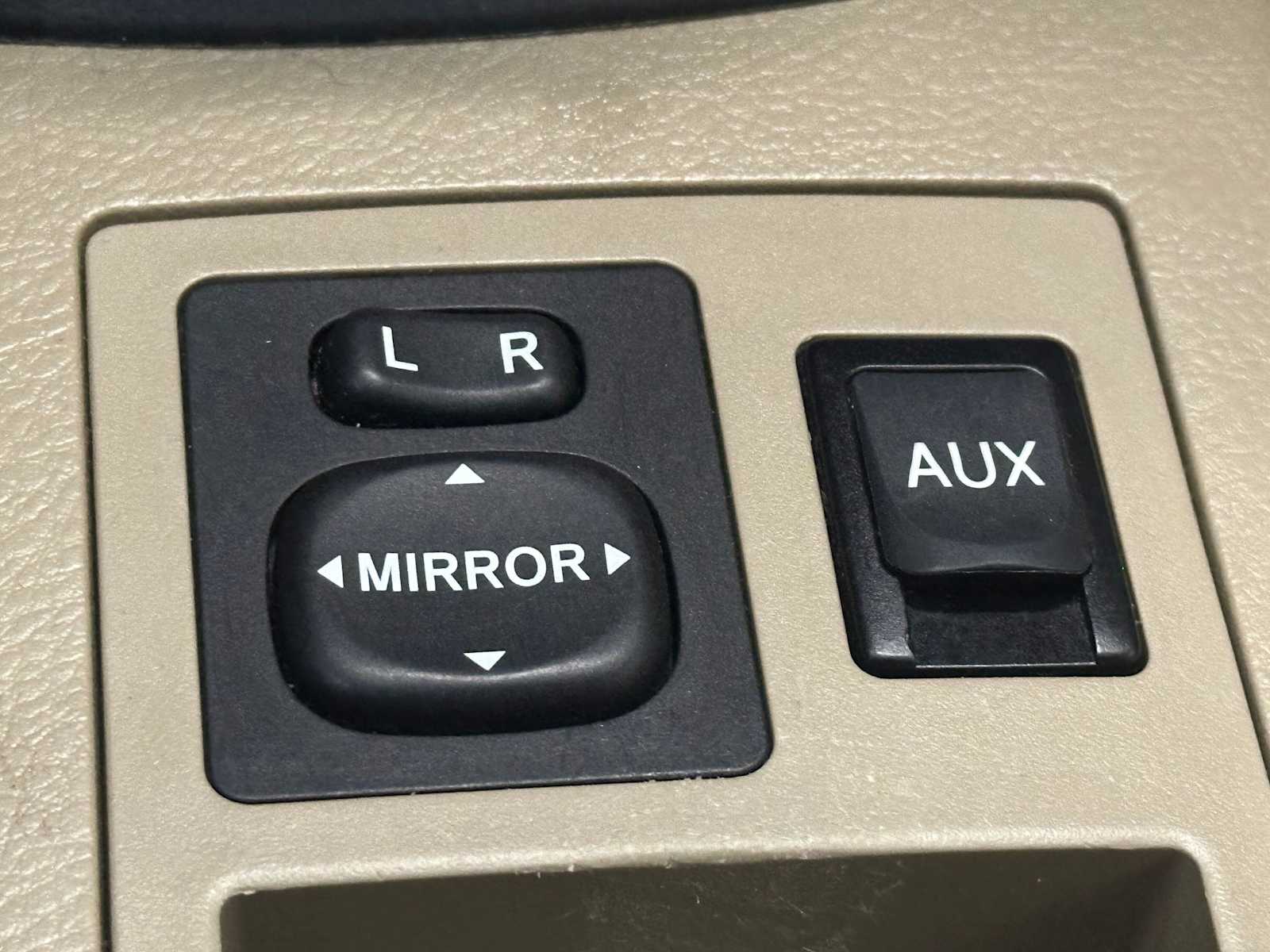 Thumbnail: 2009 Toyota RAV4 - 16