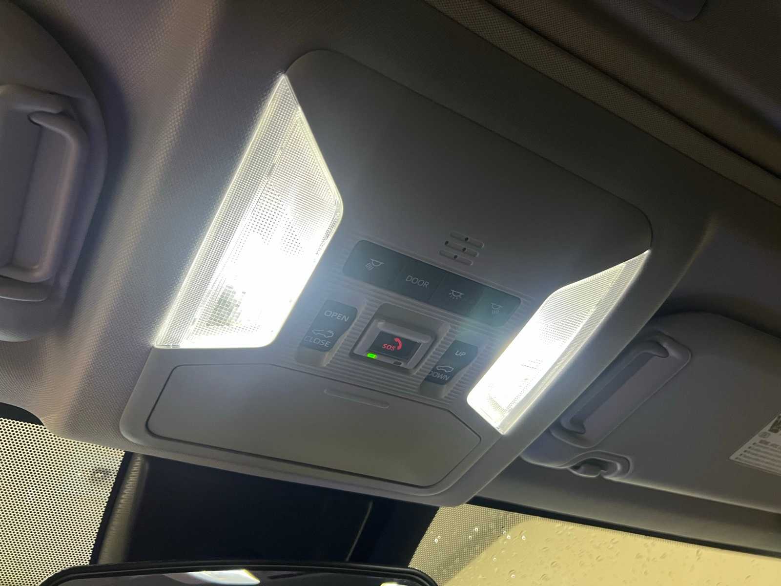 Thumbnail: 2025 Toyota RAV4 - 29